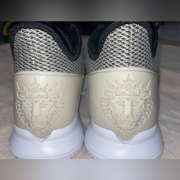 FREE SHIPPING Nike Men's Lebron Witness IV Basketball Shoes Size 14 - Picture 5 of 8